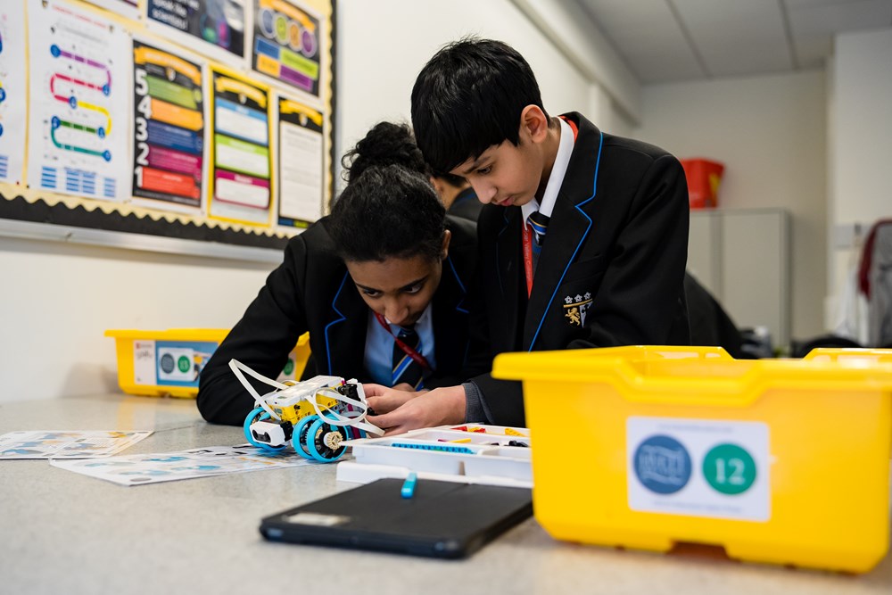 Intermediate STEMbotics - Block Coding Robotics Workshop